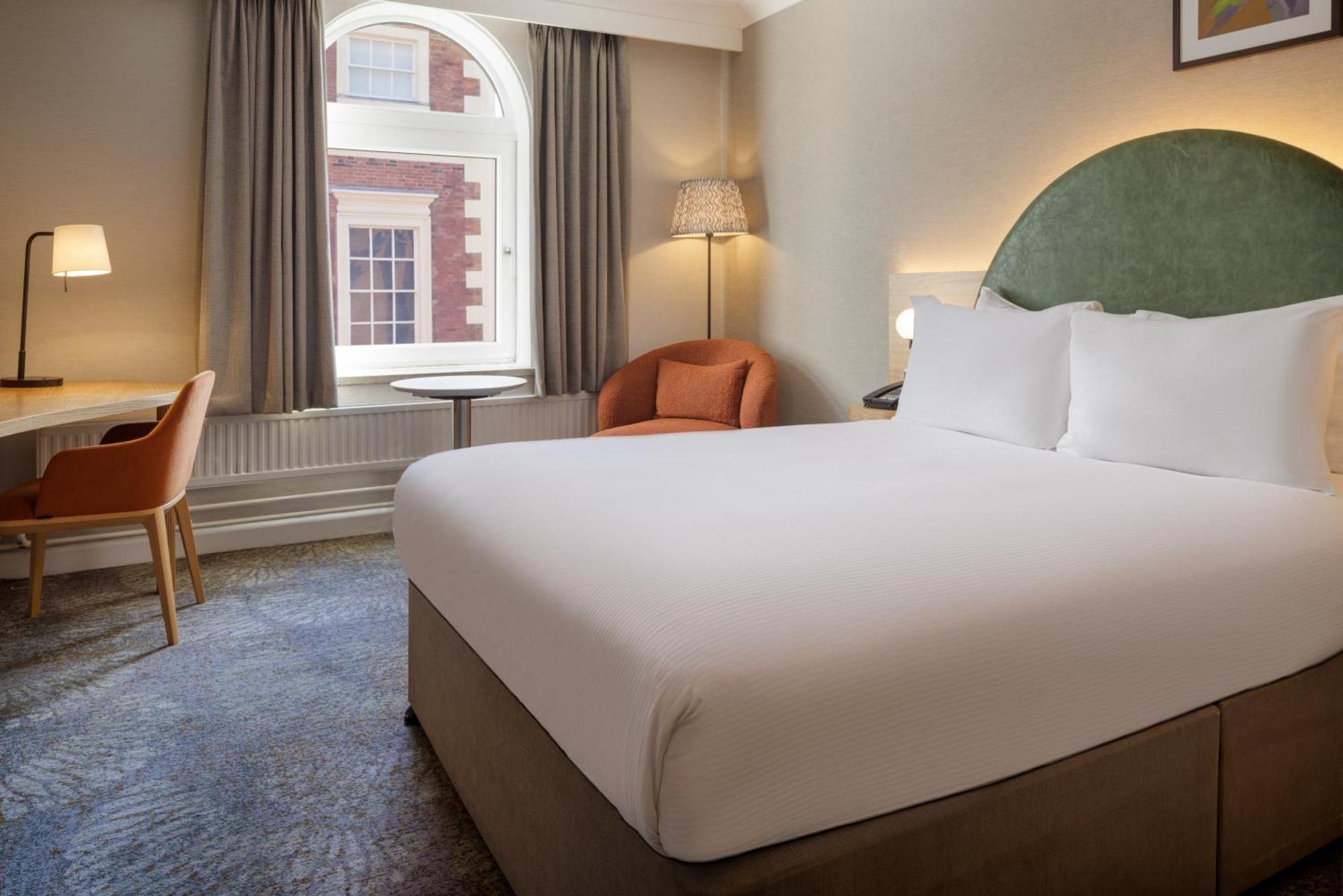 Hilton York Hotel Room photo