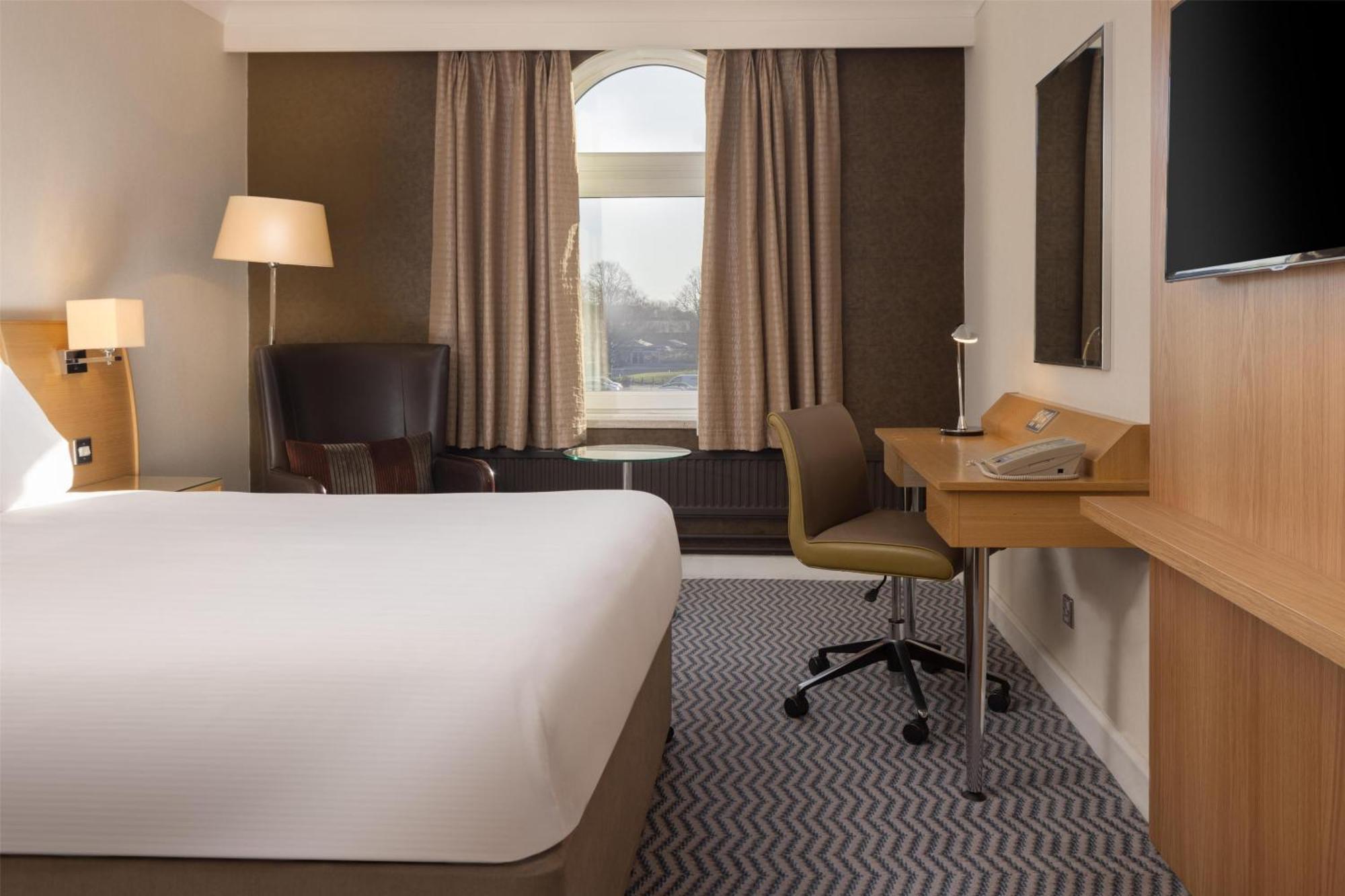 Hilton York Hotel Exterior photo